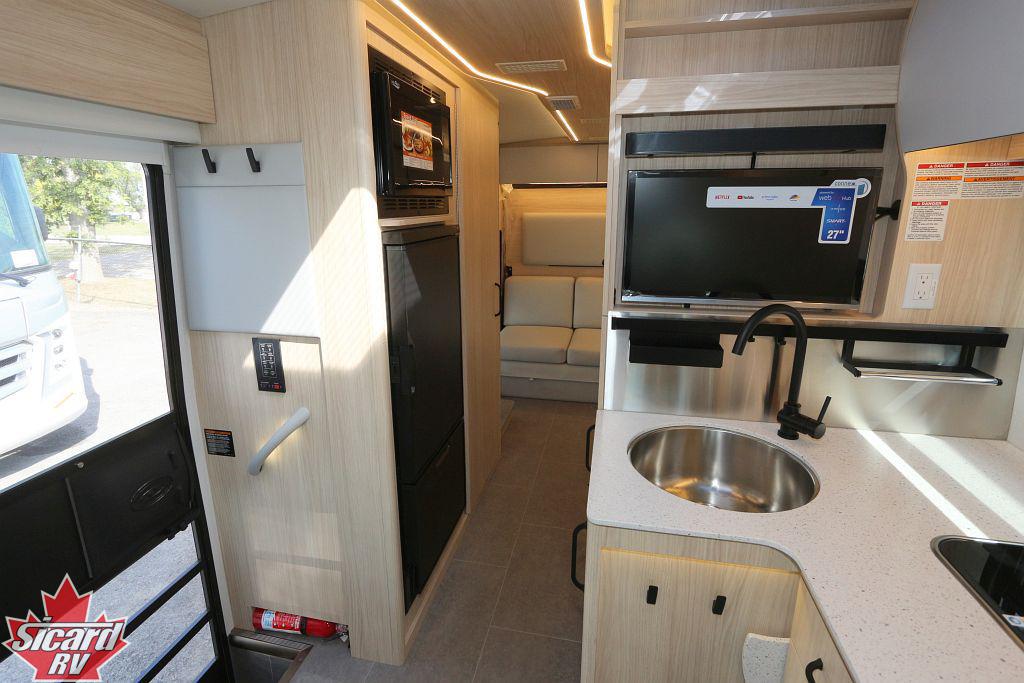2025 LEISURE TRAVEL VANS WONDER W24RL-AWD
