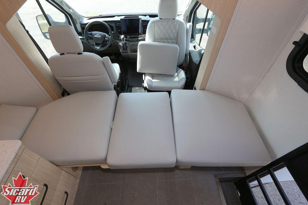 2025 LEISURE TRAVEL VANS WONDER W24RL-AWD
