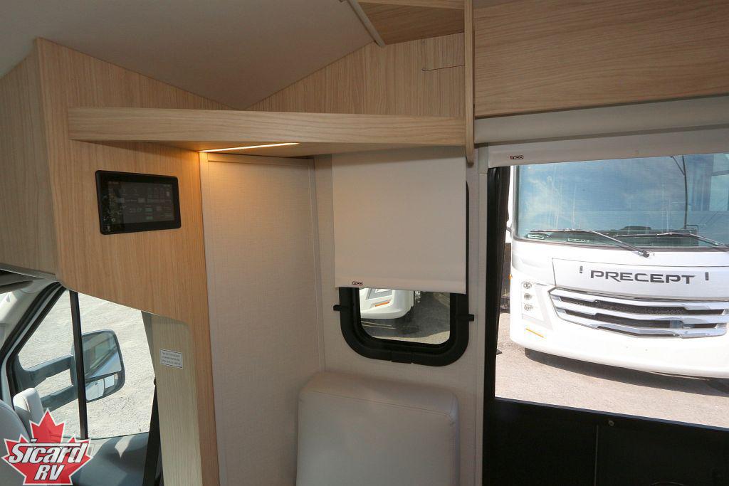 2025 LEISURE TRAVEL VANS WONDER W24RL-AWD