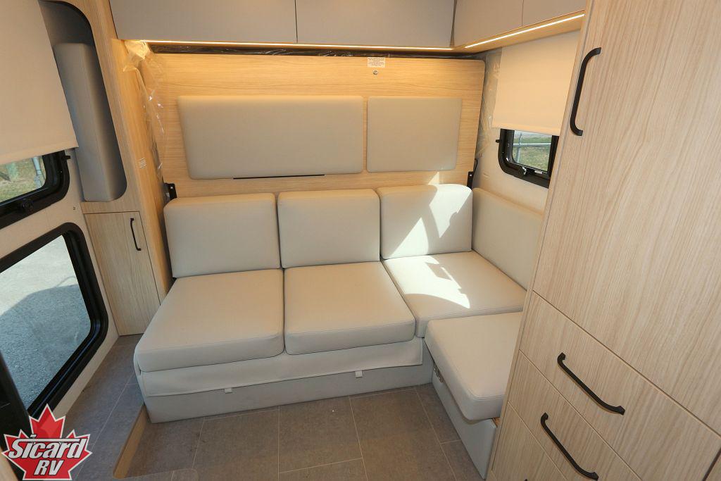 2025 LEISURE TRAVEL VANS WONDER W24RL-AWD