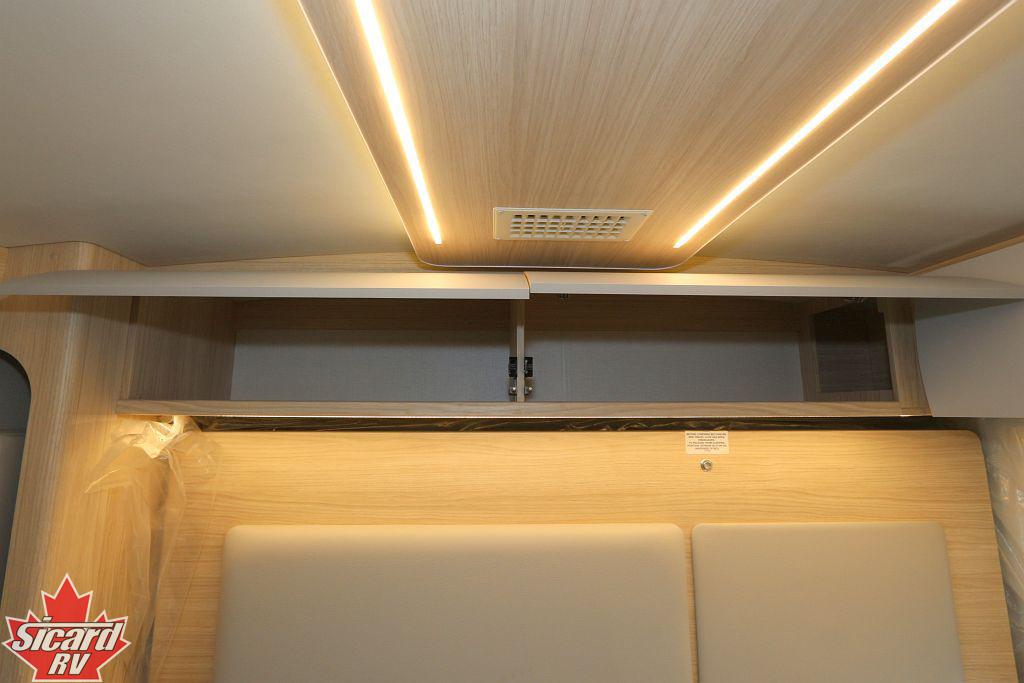 2025 LEISURE TRAVEL VANS WONDER W24RL-AWD