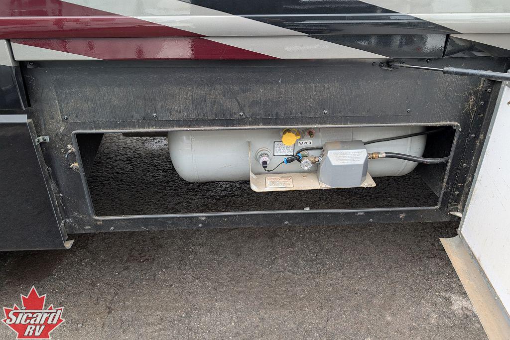 2017 HOLIDAY RAMBLER VACATIONER 35P