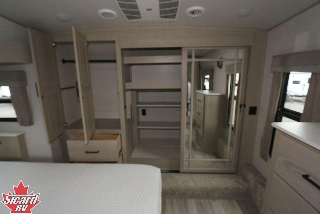 2023 FOREST RIVER FLAGSTAFF 8529CLBS