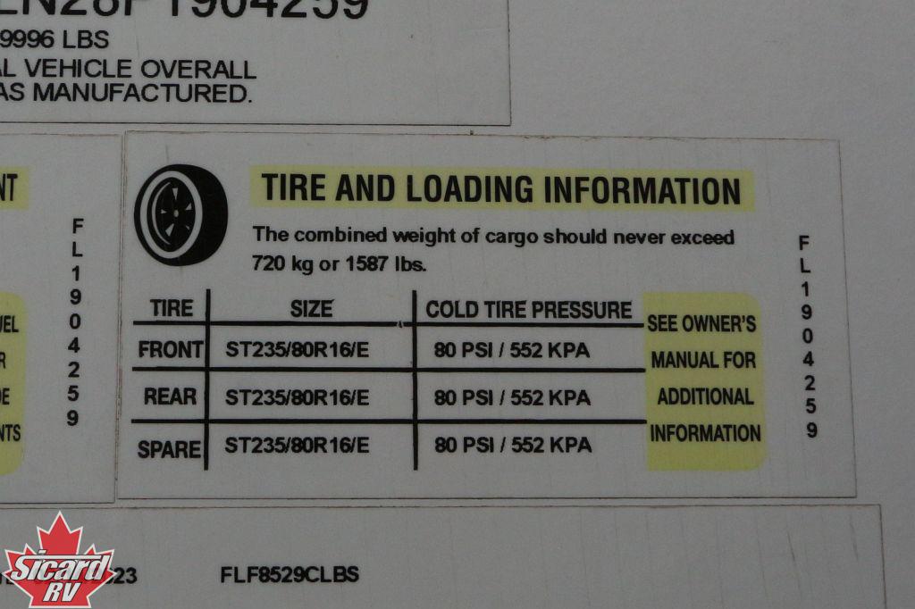 2023 FOREST RIVER FLAGSTAFF 8529CLBS