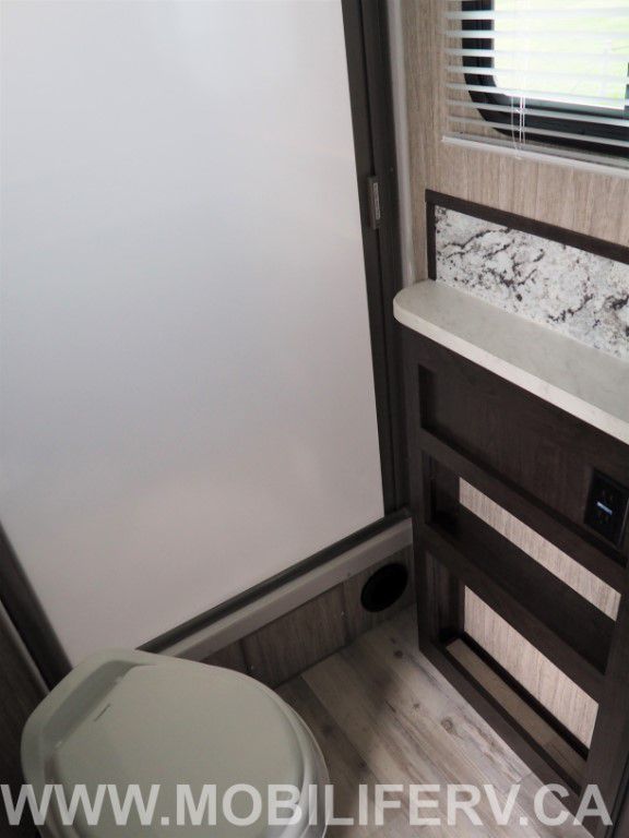 View Mobilife RV Centre RVs for sale | 21 - 30 of 34 units