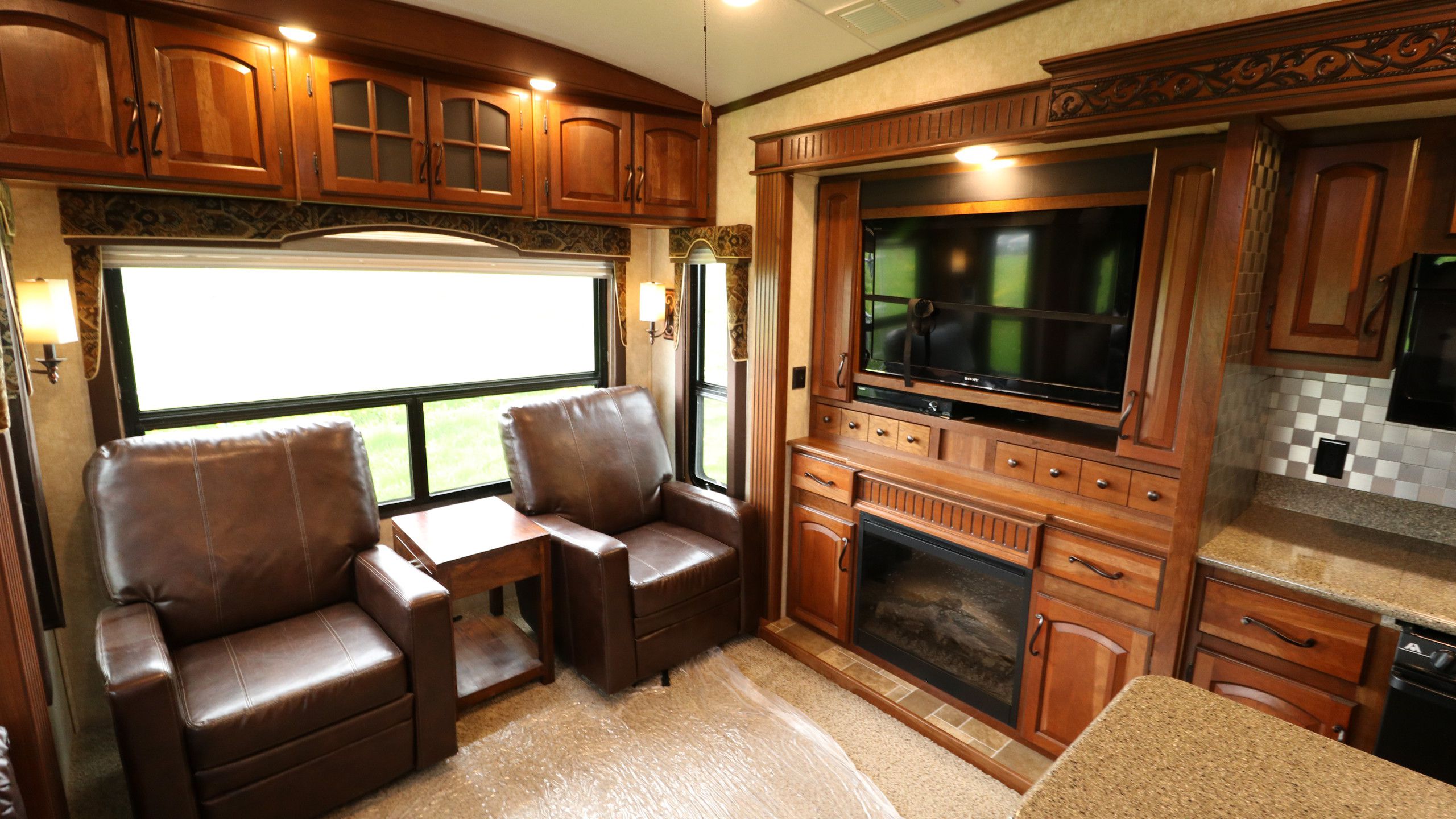 Montana 5Th Wheel For Sale >> View Can-Am RV Centre RVs for sale | 1 - 10 of 21 units Montana 5Th Wheel For Sale >> View Can-Am RV Centre RVs for sale | 1 - 10 of 21 units
