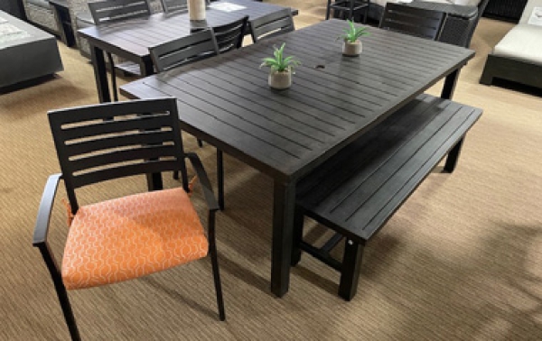 Canyon Dining Set