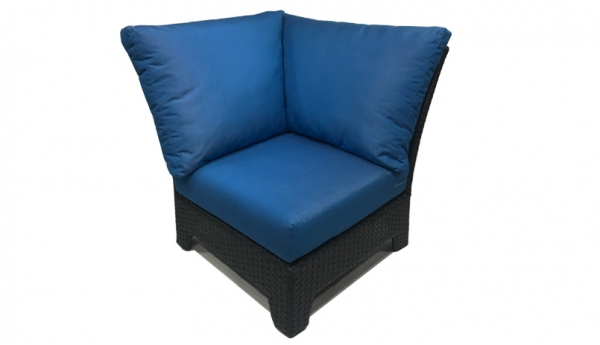 All Weather Resin Wicker Lounge Club Chair Patio Furniture Outdoor Patio Outdoor Living Sunbrella Oakville Mississauga Burlington Vaughan Toronto Georgetown Hamilton Caledon Umbrella Cantilever Patio 