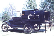 Model T Runabout with telescoping apartment