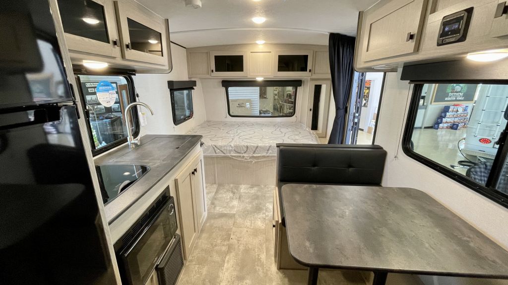 2023 Coachmen RV 186 bh