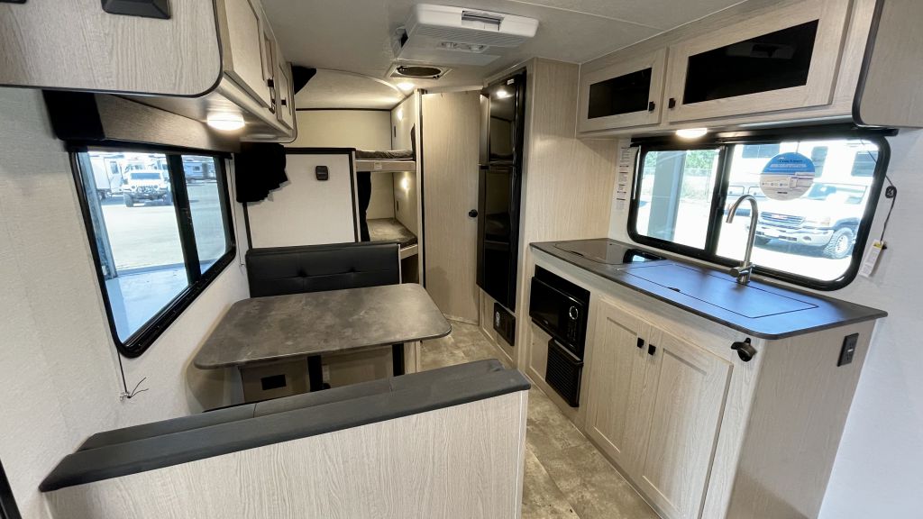 2023 Coachmen RV 186 bh