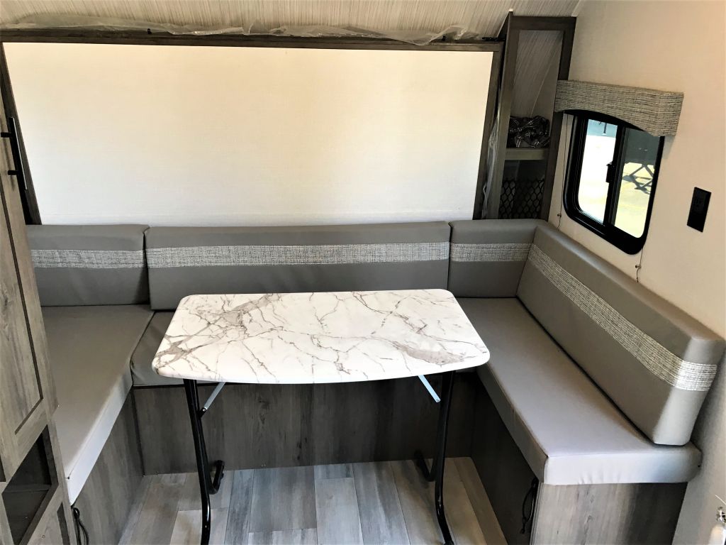 2022 Coachmen RV 182 dbu