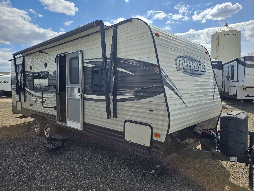2017 AVENGER 26BH