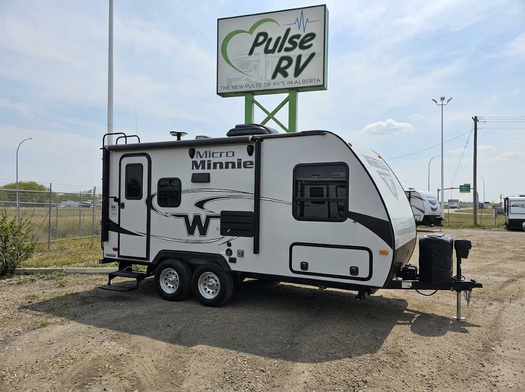 2019 MINNIE WINNIE 1808FBS