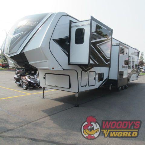 Momentum Toy Haulers Woody S Rv World