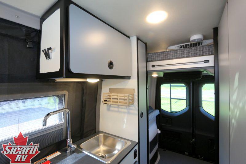 2024 Winnebago 44e