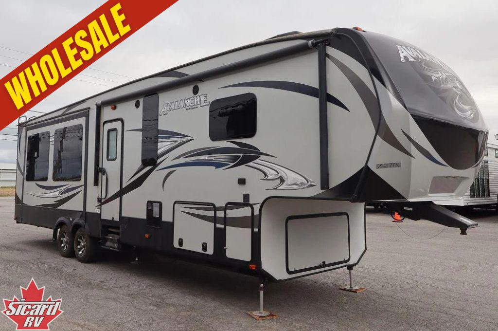 2016 KEYSTONE AVALANCHE 331RE