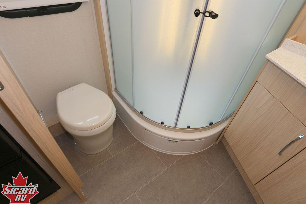 2026 LEISURE TRAVEL VANS UNITY U24MBL