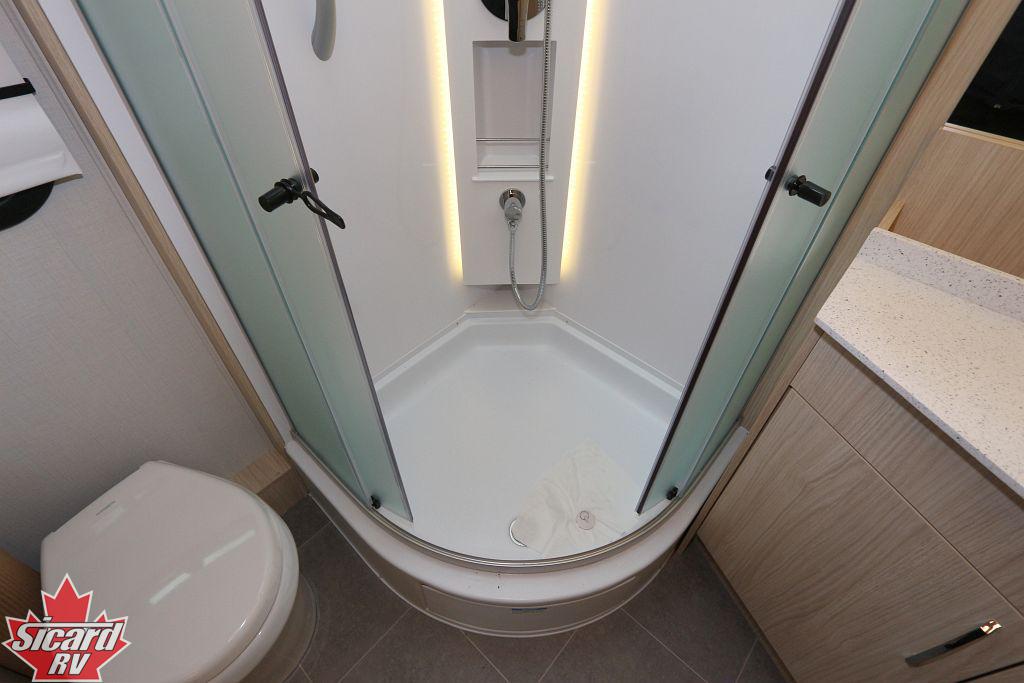 2026 LEISURE TRAVEL VANS UNITY U24MBL