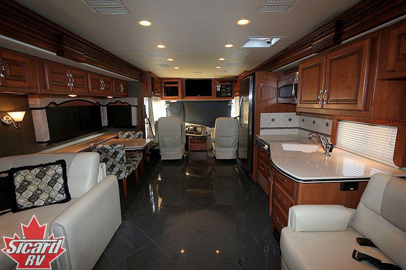 2013 FLEETWOOD DISCOVERY 40X