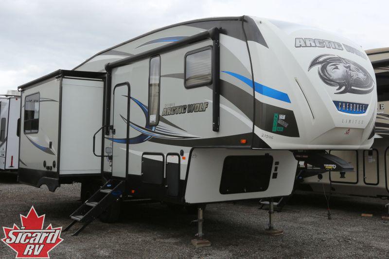 2018 FOREST RIVER ARCTIC WOLF 285DRL4