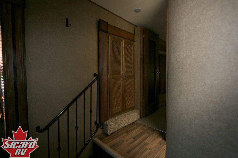 2016 KEYSTONE AVALANCHE 380FL