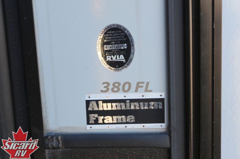 2016 KEYSTONE AVALANCHE 380FL