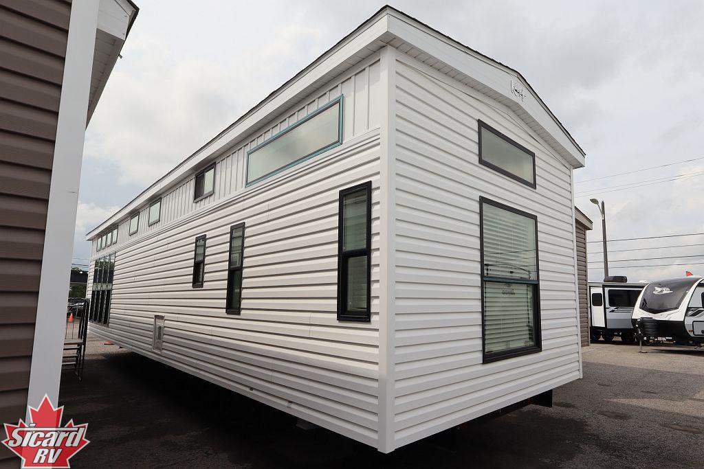 2025 KROPF CANADIAN ELDORADO 6451WD