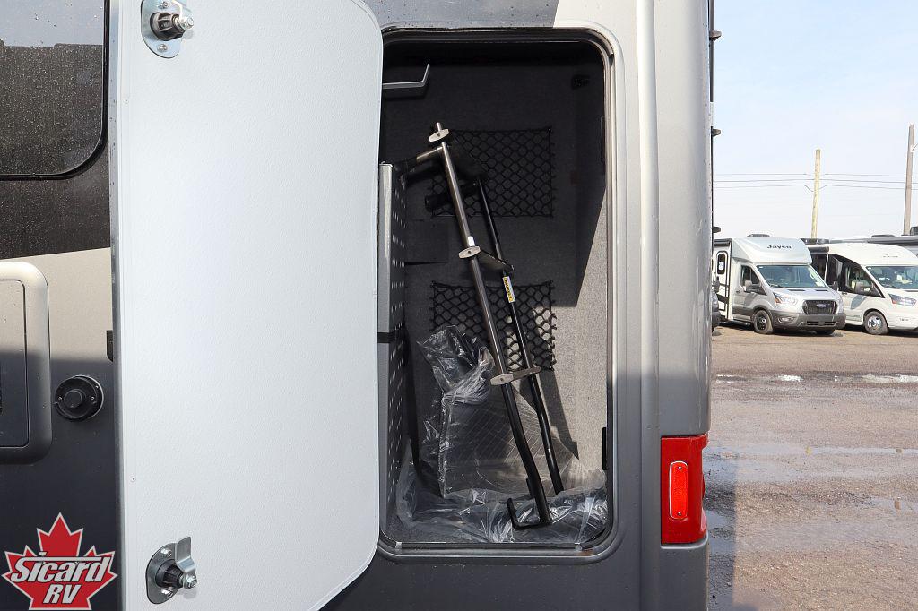 2026 LEISURE TRAVEL VANS UNITY U24MBL