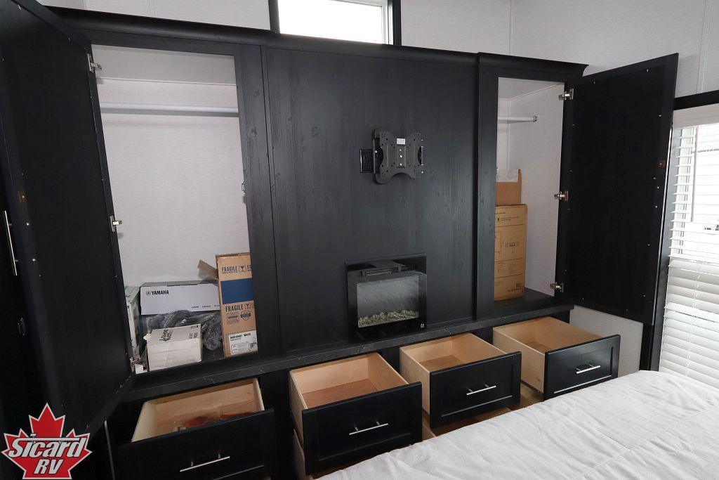 2026 KROPF CANADIAN ELDORADO 6024KWD