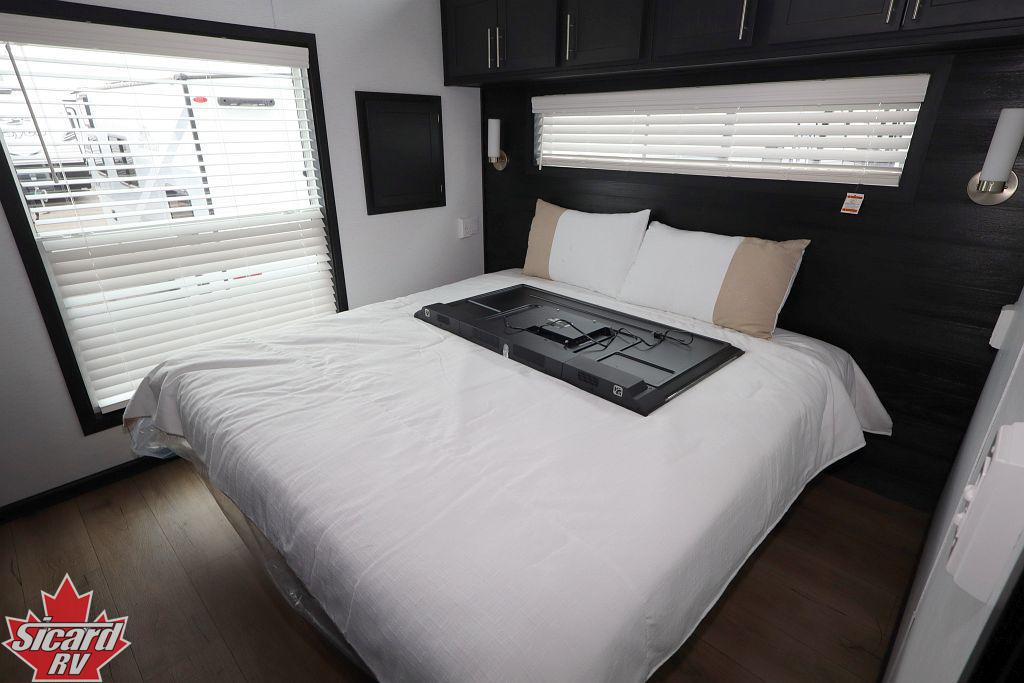 2026 KROPF CANADIAN ELDORADO 6024KWD