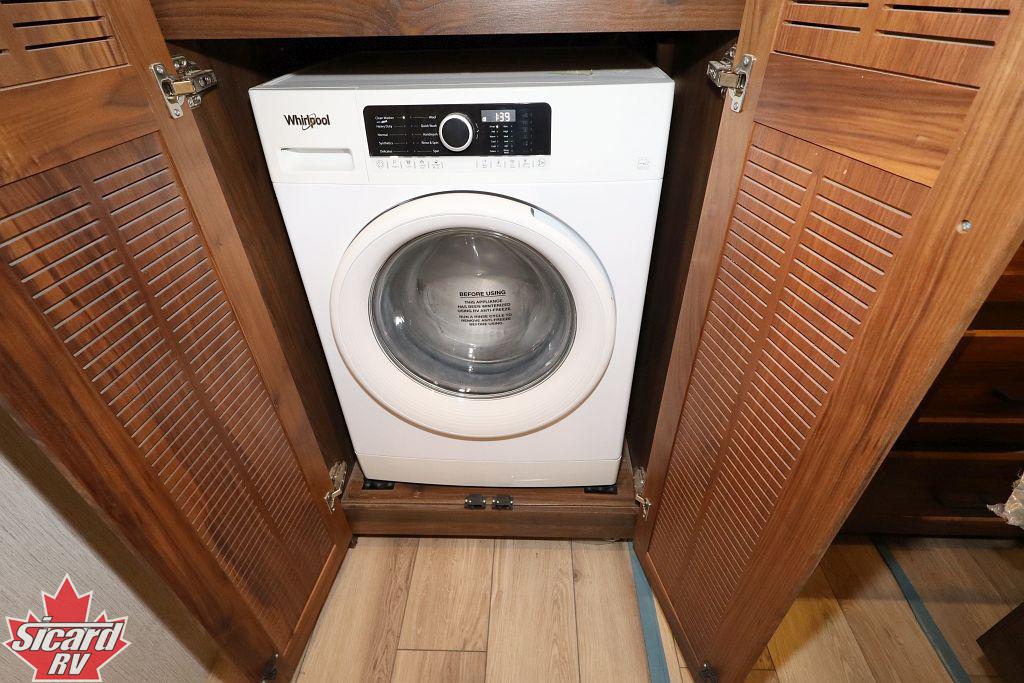 2023 WINNEBAGO JOURNEY 34N