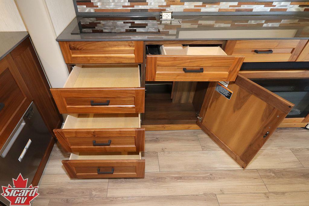 2023 WINNEBAGO JOURNEY 34N