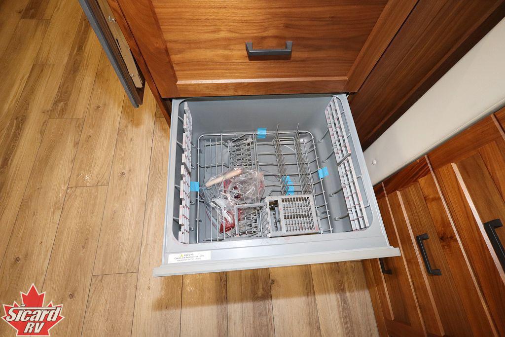 2023 WINNEBAGO JOURNEY 34N