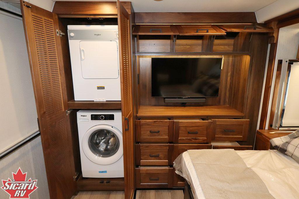 2023 WINNEBAGO JOURNEY 34N
