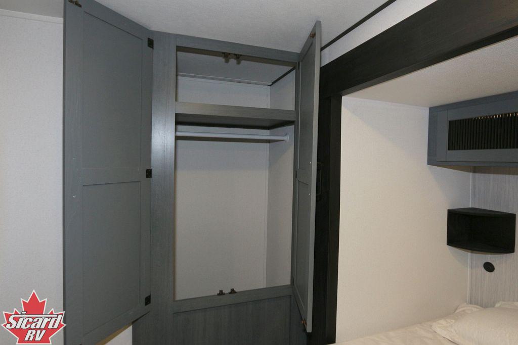 2026 PALOMINO PUMA VISTA 421LFT