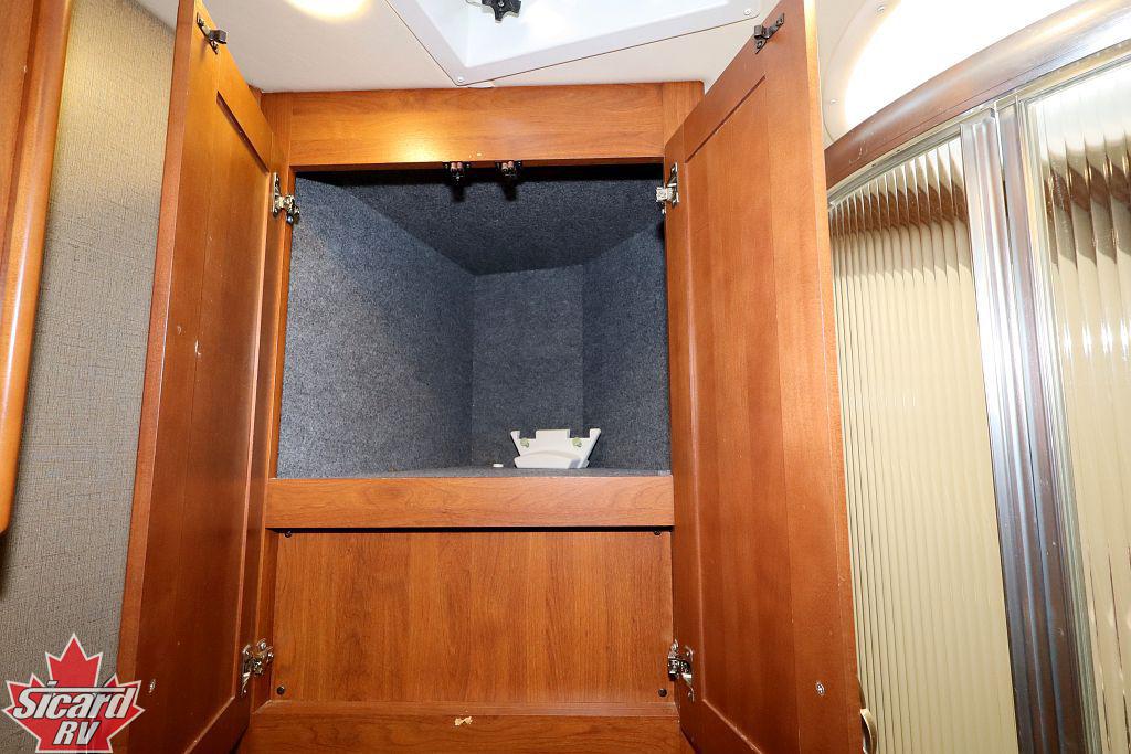 2015 FLEETWOOD DISCOVERY 40X