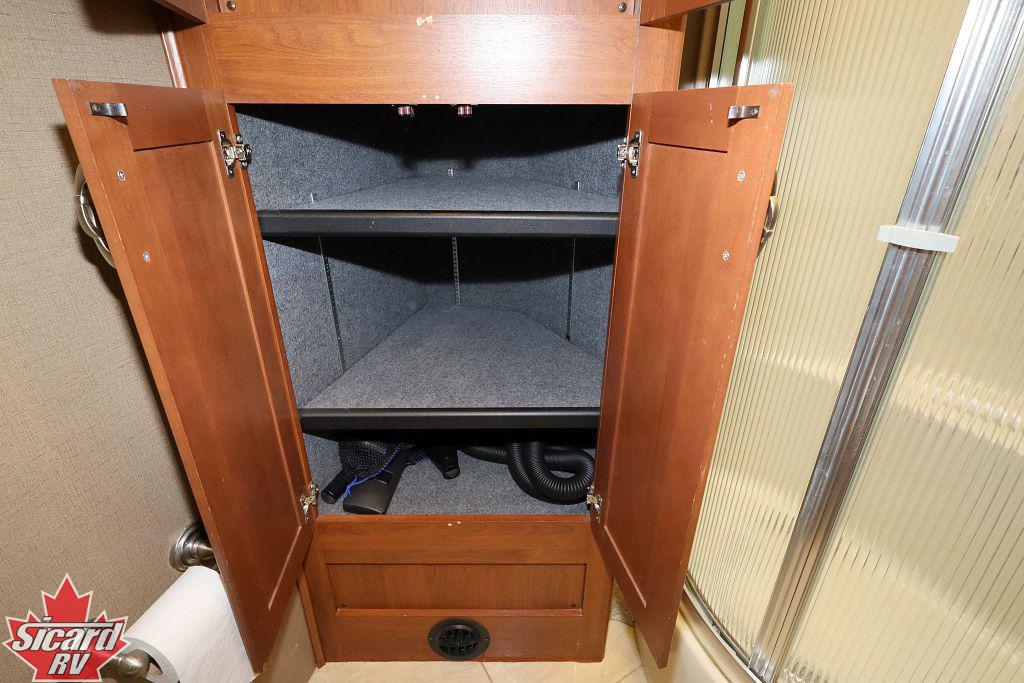 2015 FLEETWOOD DISCOVERY 40X