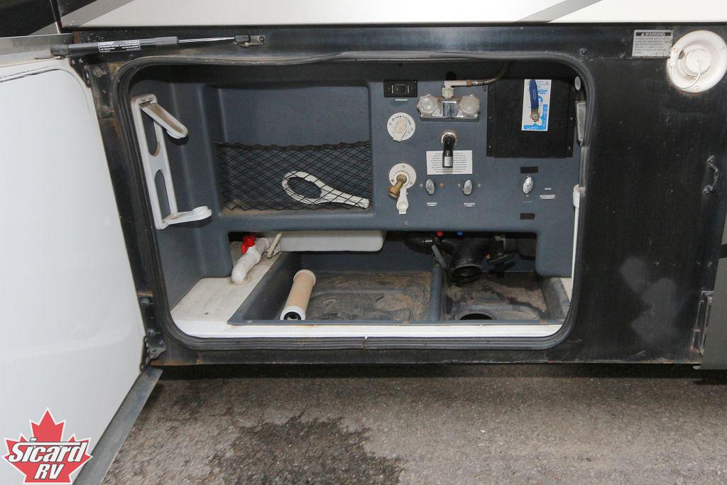 2015 FLEETWOOD DISCOVERY 40X