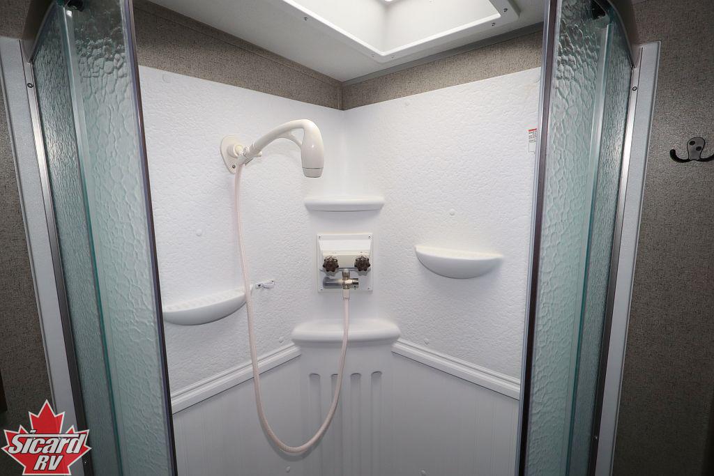 2019 FOREST RIVER ROCKWOOD ULTRA LITE 2898KS