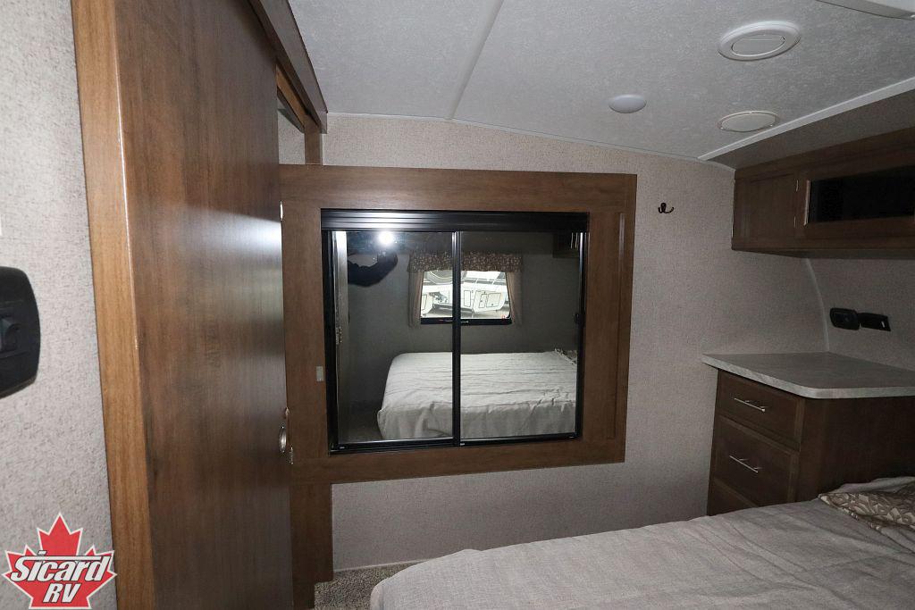 2019 FOREST RIVER ROCKWOOD ULTRA LITE 2898KS