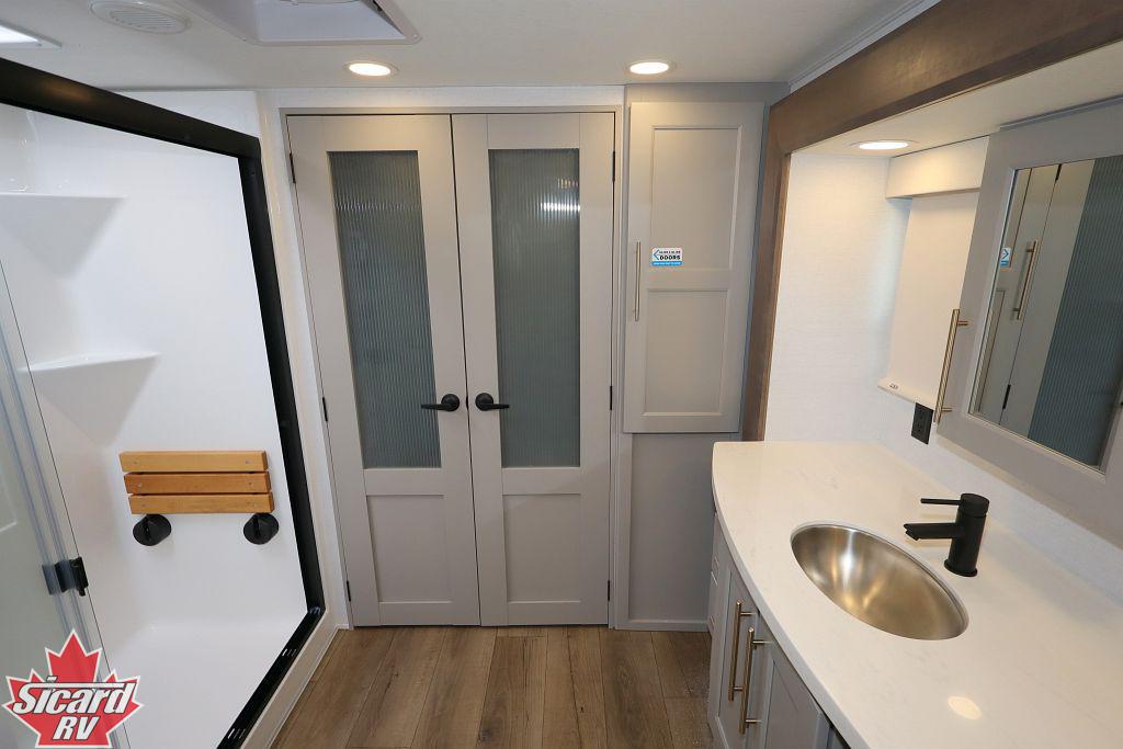 2026 ALLIANCE PARADIGM 370FB