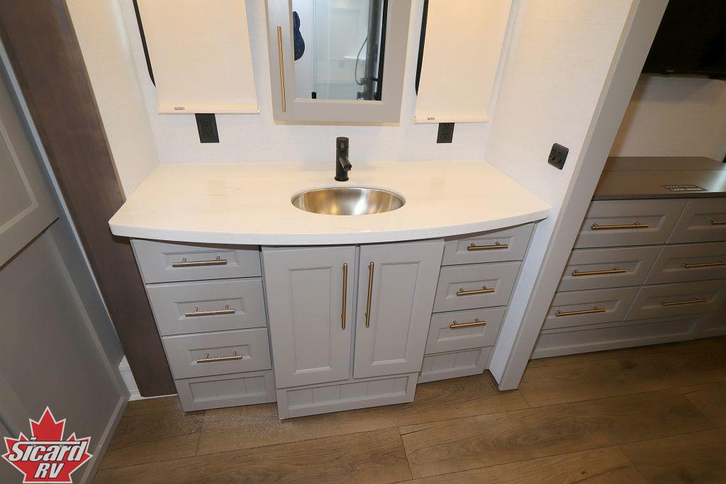 2026 ALLIANCE PARADIGM 370FB