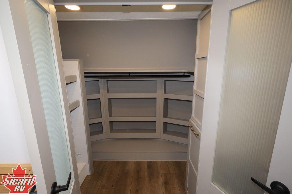 2026 ALLIANCE PARADIGM 370FB