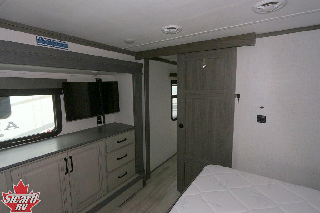 2024 KEYSTONE ALPINE 3303CK