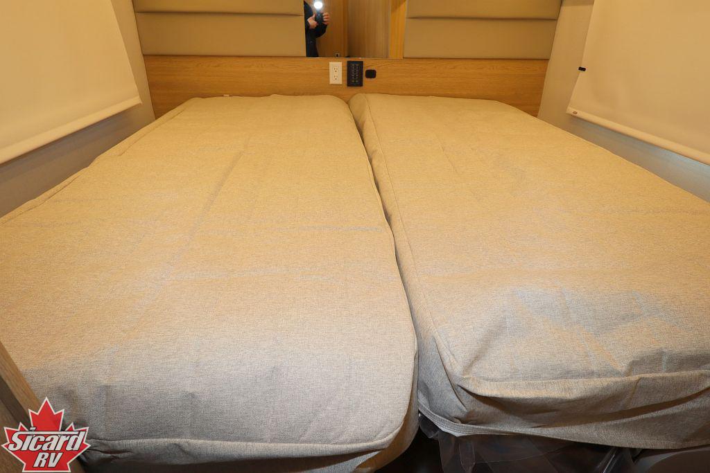 2026 LEISURE TRAVEL VANS WONDER W24RTB