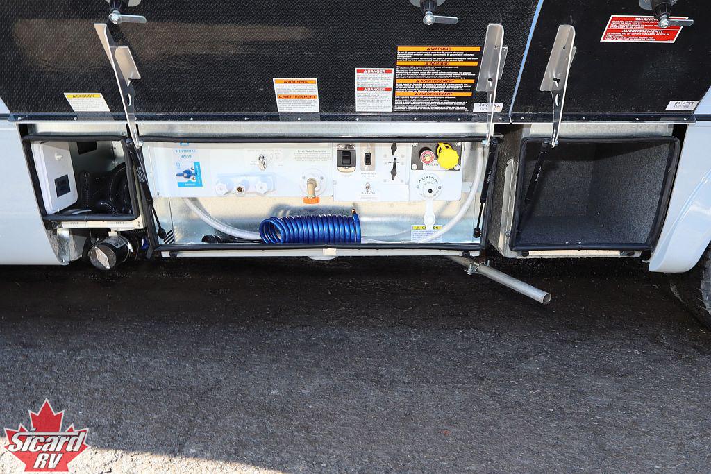 2026 LEISURE TRAVEL VANS WONDER W24RTB