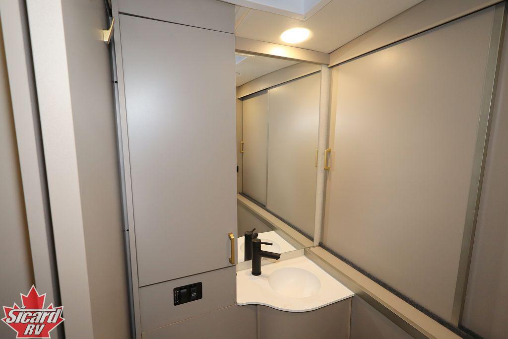 2025 WINNEBAGO VIEW 24T