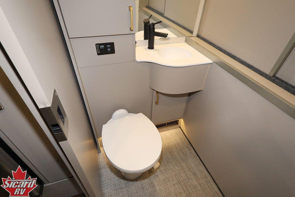 2025 WINNEBAGO VIEW 24T