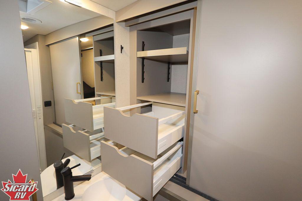 2025 WINNEBAGO VIEW 24T